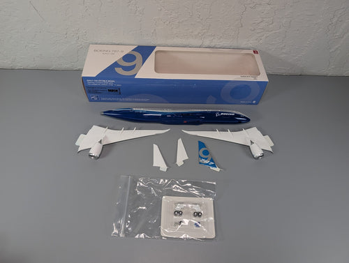 Hogan Wings Boeing 787-9 1:200 Snap-Fit Aircraft Model Inflight 4326 Boxed