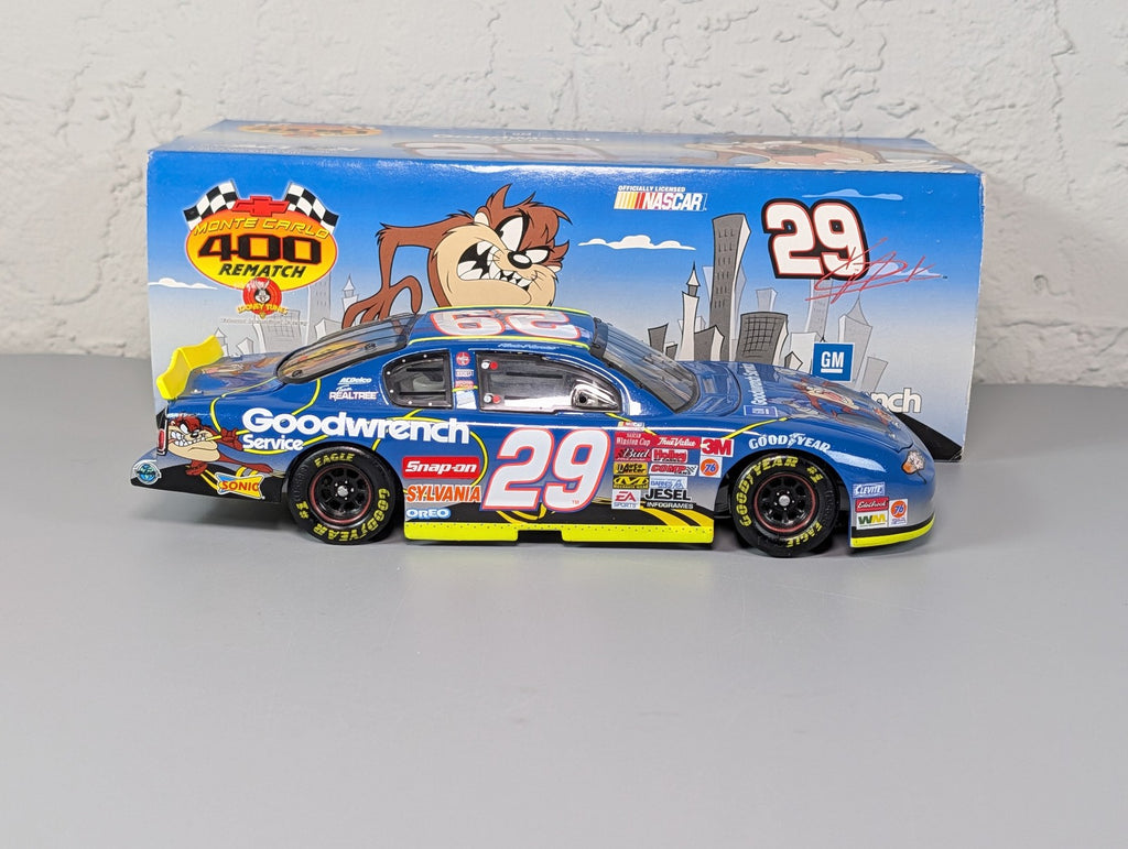 Kevin Harvick #29 Goodwrench Looney Tunes Rematch 2002 Monte Carlo NASCAR 1:24