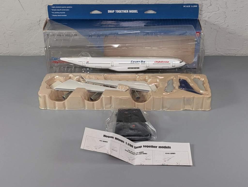 Hogan Wings Egypt Air Airbus A340-200 1:200 Snap-Fit Model Aircraft Airliner