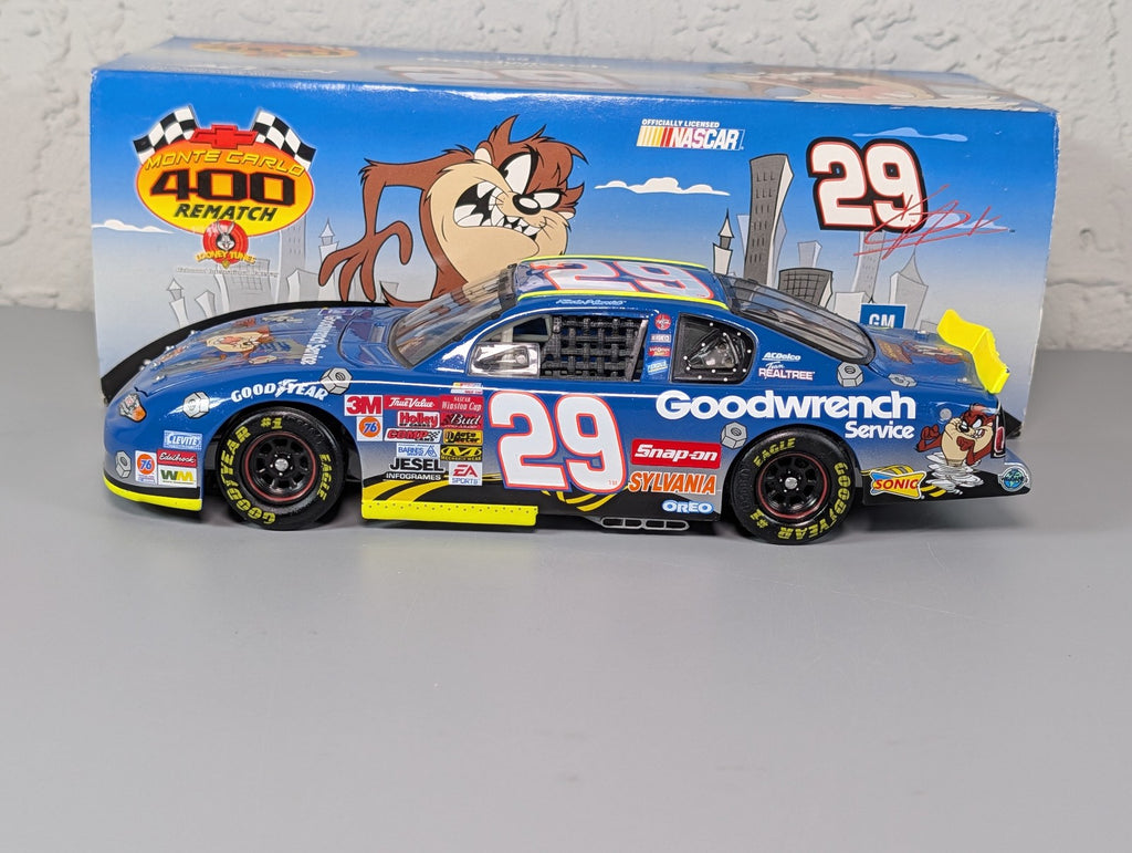 Kevin Harvick #29 Goodwrench Looney Tunes Rematch 2002 Monte Carlo NASCAR 1:24