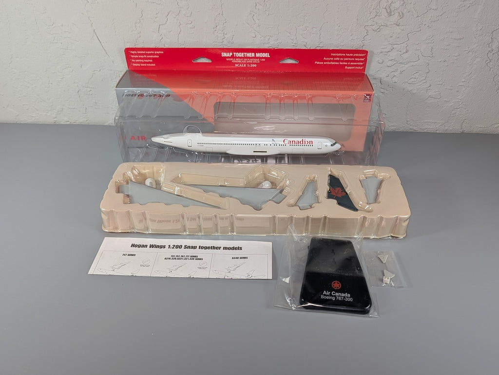 Hogan Wings 1:200 Air Canada Canadian Livery Boeing 767-300 Airliner w/ Stand